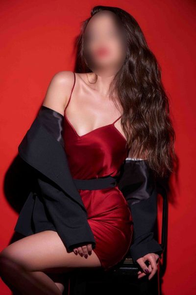 Independent brunette Kent escort