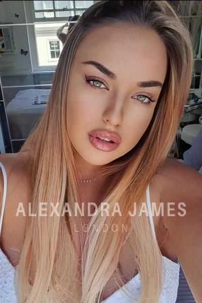 Sexy Teen London Escort