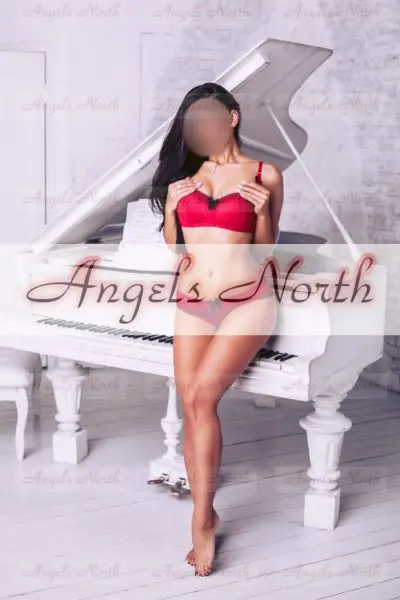 Farah Escort Leeds