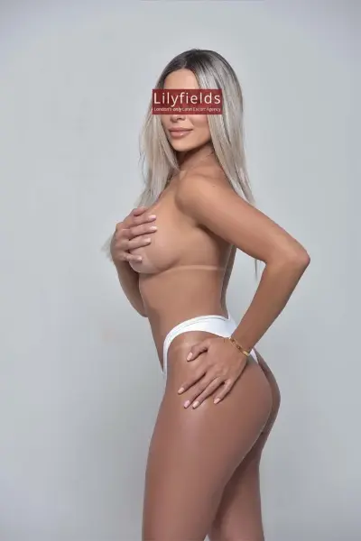 Melanie Escort London